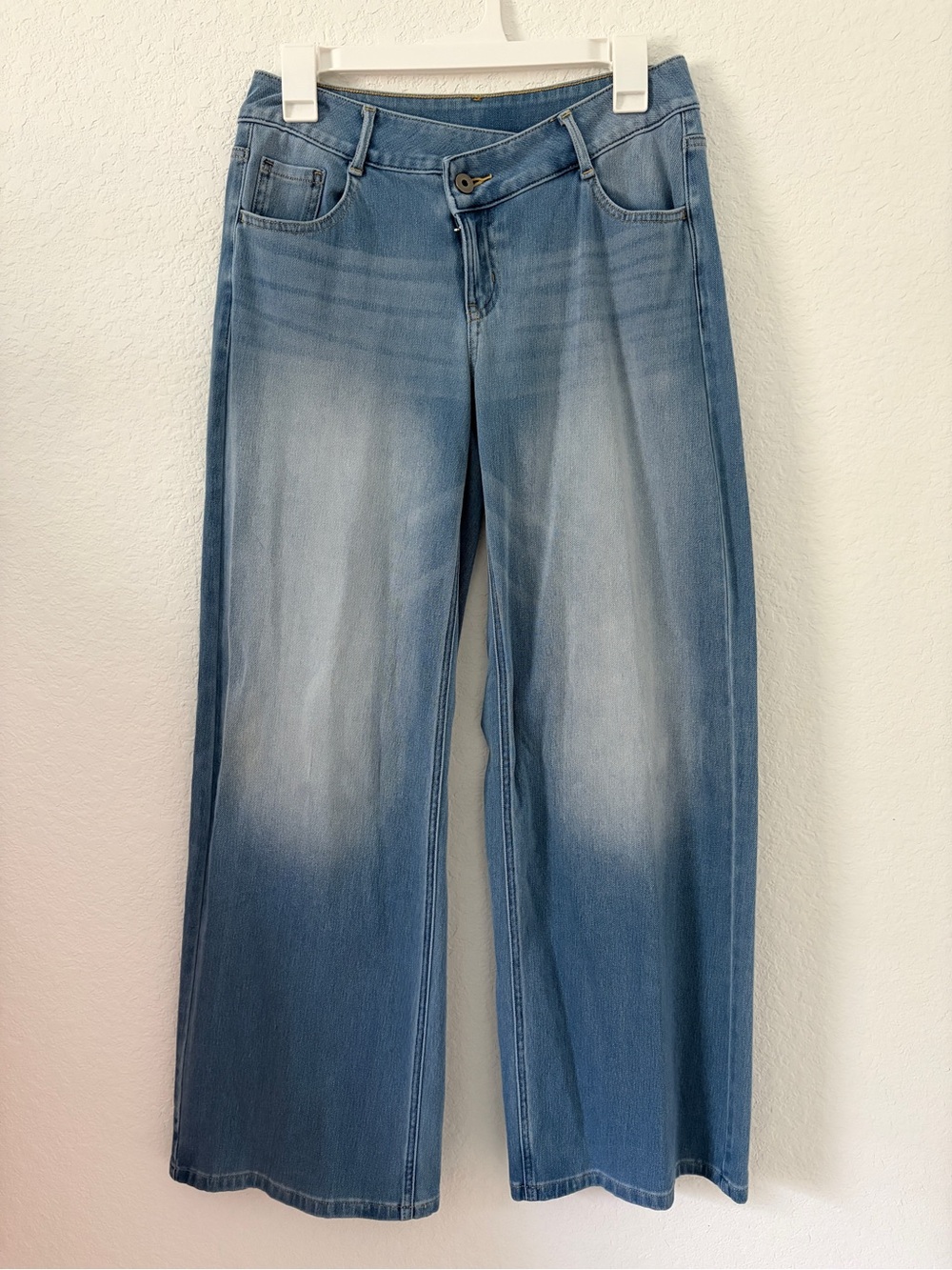 HALARA Light Blue Wide-Leg Jeans